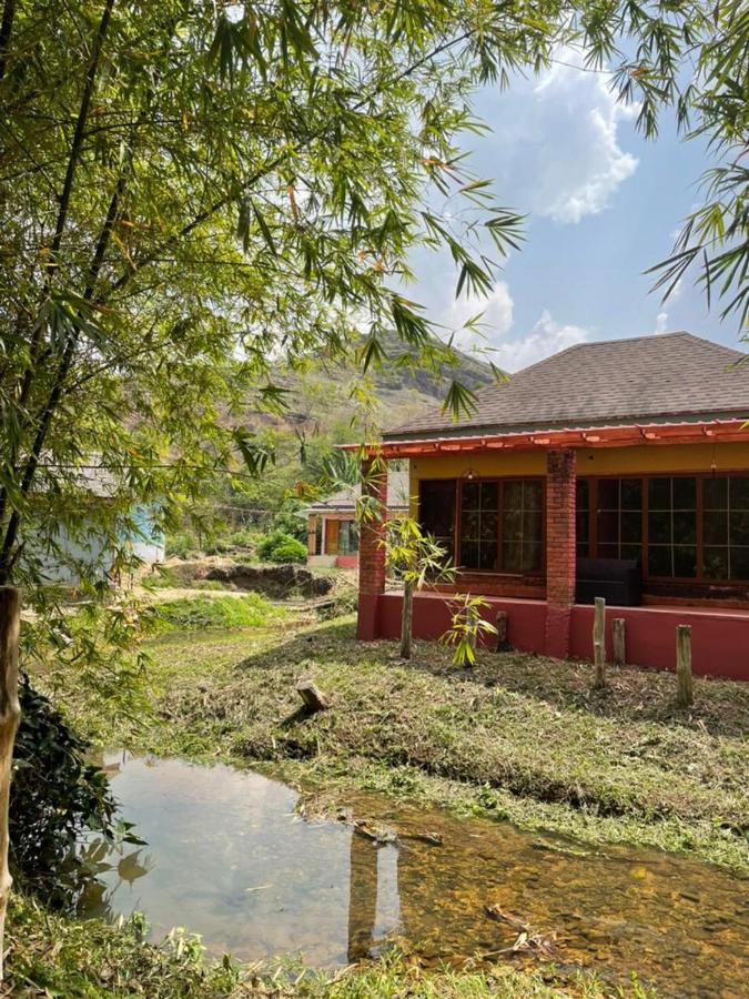 Bamboo River Resorts Wli Afegame Exterior photo